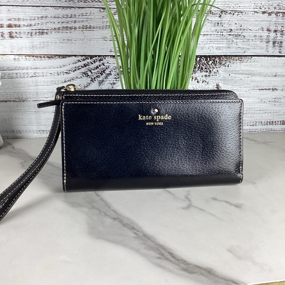 Kate Spade New York Grand Street Layton Large Continental Black Leather Wallet